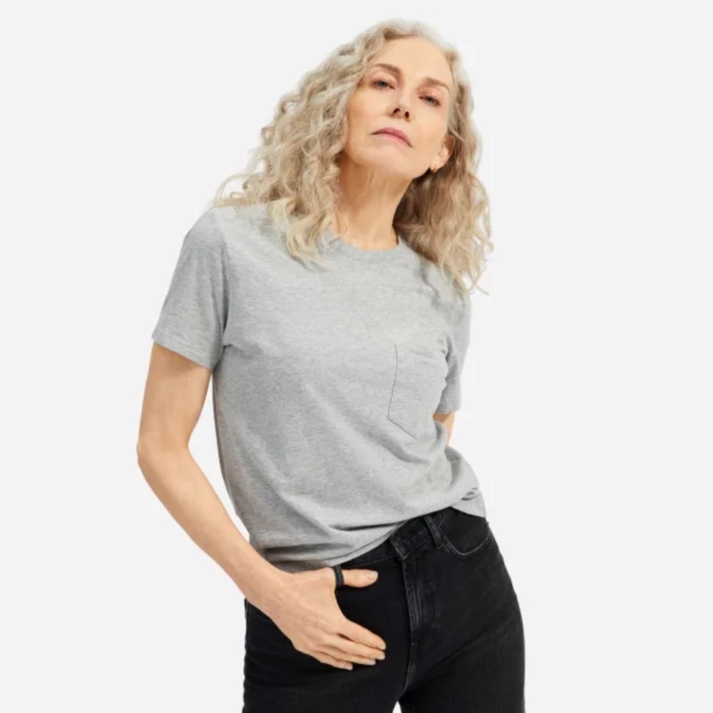 SOLD🧡Everlane Pocket Cropped Tee